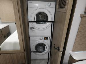 Salem Grand Villa 42VERANDA Photo