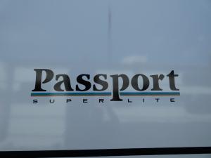 Passport Super Lite 2660RL Photo