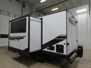 Tracer 190RBSLE Photo