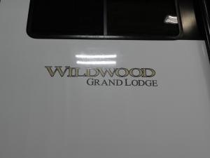 Wildwood Grand Lodge 42VERANDA Photo