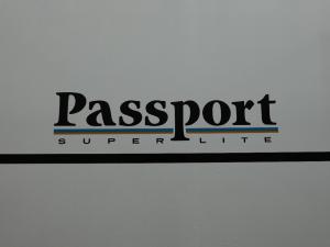 Passport Super Lite 2660RL Photo