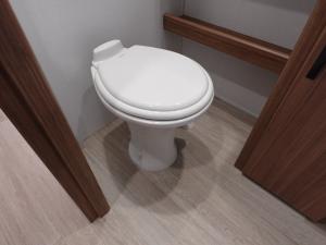 Passport Super Lite 2660RL Photo