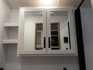 Passport Super Lite 2660RL Photo