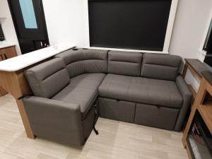 Passport Super Lite 2660RL Photo