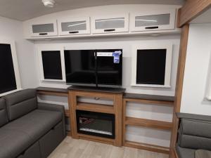 Passport Super Lite 2660RL Photo