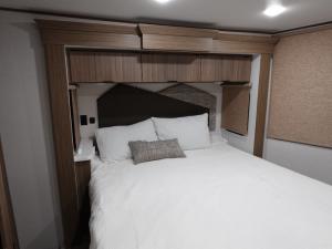 Wildwood Grand Lodge 42VERANDA Photo