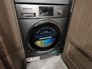 Wildwood Grand Lodge 42VERANDA Photo