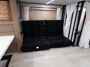 Wildwood Grand Lodge 42VERANDA Photo