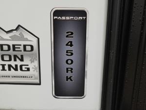 Passport Super Lite 2450RK Photo