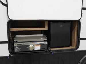 Passport Super Lite 229BH Photo