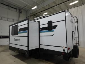 Passport Super Lite 229BH Photo