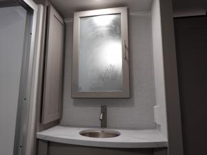 Avenue 38DBL Photo