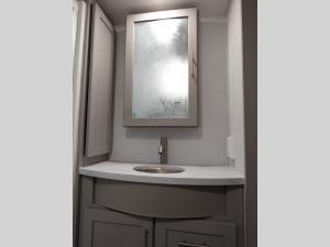 Avenue 38DBL Photo