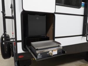 Passport Super Lite 2700RK Photo