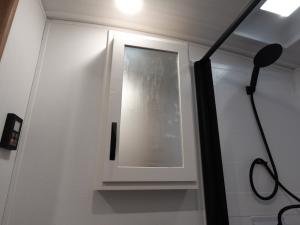 Passport Super Lite 2700RK Photo
