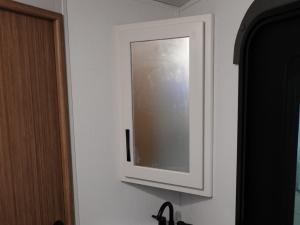 Passport Super Lite 2900BH Photo
