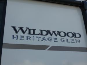 Wildwood Heritage Glen 325RL Photo