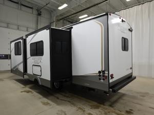 Northern Spirit Ultra Lite 2565FK Photo
