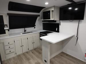 Northern Spirit Ultra Lite 2565FK Photo