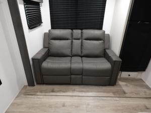 Northern Spirit Ultra Lite 2565FK Photo