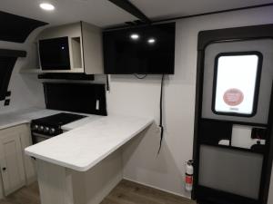 Northern Spirit Ultra Lite 2565FK Photo