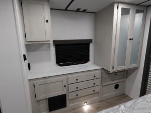 Northern Spirit Ultra Lite 2565FK Photo