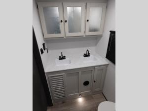 Northern Spirit Ultra Lite 2565FK Photo