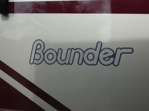 Bounder 33C Photo