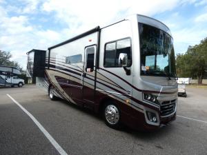 Bounder 33C Photo