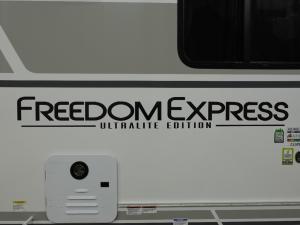 Freedom Express Ultra Lite 252RBS Photo