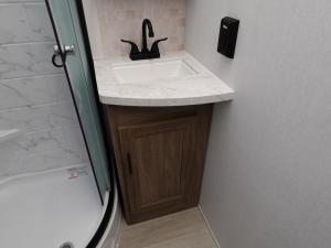 Freedom Express Ultra Lite 252RBS Photo