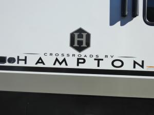 Hampton 390PVL Photo