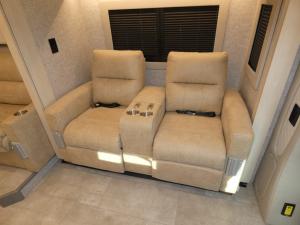 Wayfarer 25 XRW Photo