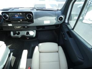 Wayfarer 25 XRW Photo