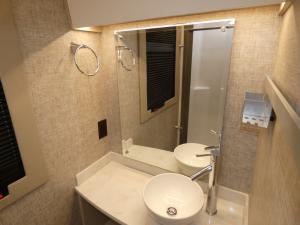 Wayfarer 25 XRW Photo