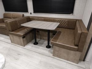 Springdale Classic 269DBC Photo