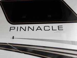 Pinnacle 32RLTS Photo
