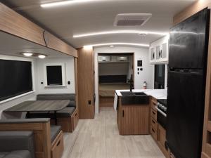 Passport Super Lite 2900BH Photo