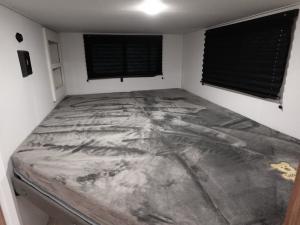 Passport Super Lite 2900BH Photo