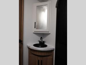 Passport Super Lite 2900BH Photo