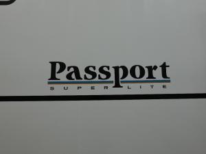 Passport Super Lite 2870RL Photo