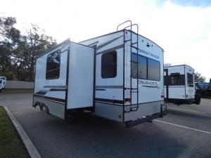 Crusader 250RLX Photo