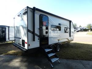 Apex Ultra-Lite 188RBST Photo