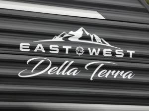 Della Terra 262BH Photo