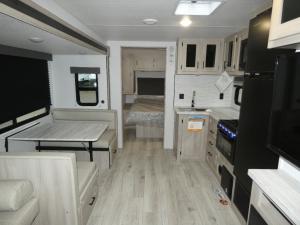 Della Terra 262BH Photo