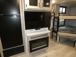 Della Terra 262BH Photo