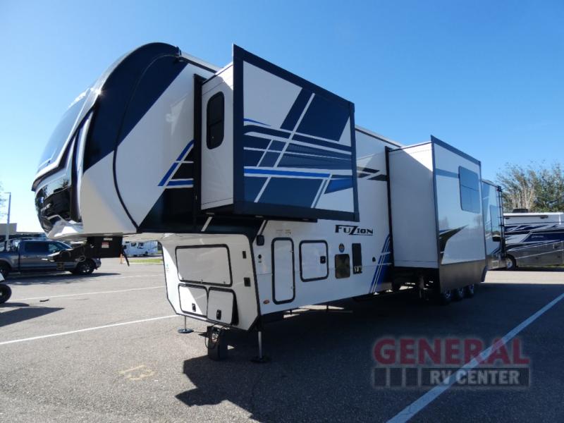 Fuzion 425 | Toy Hauler Fifth Wheel