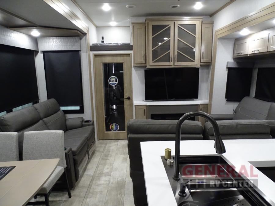 2024 Grand Design RV momentum 395ms