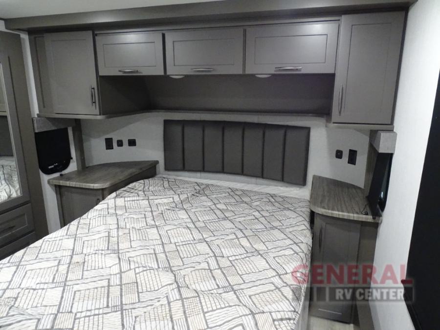 2024 Grand Design RV momentum 395ms