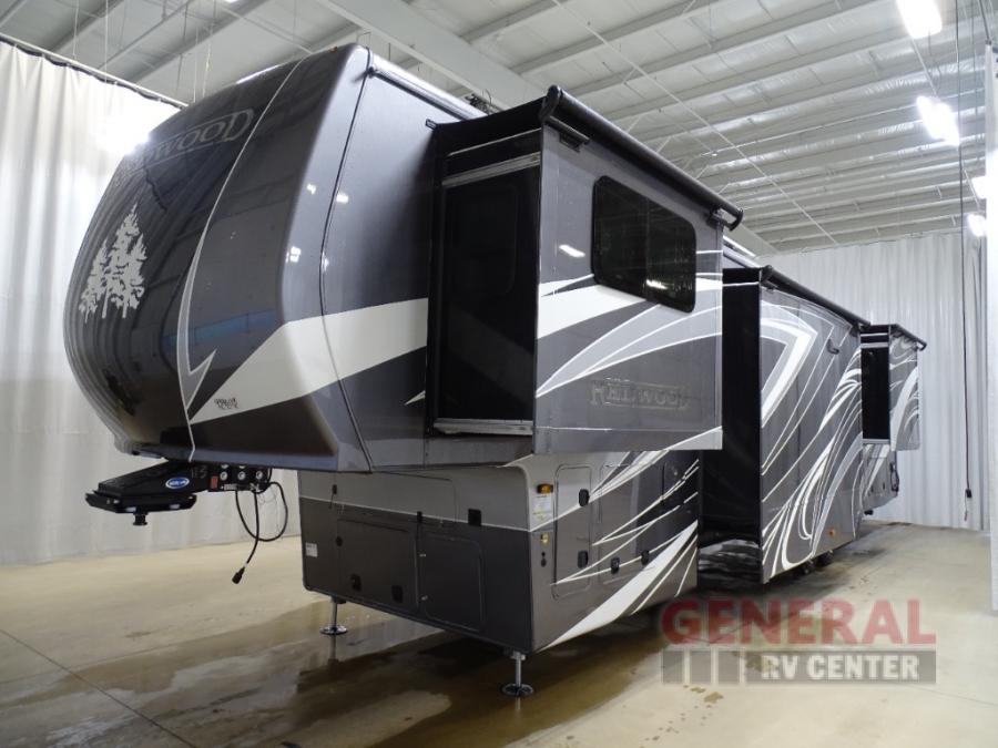 2024 Redwood RV 4200fl